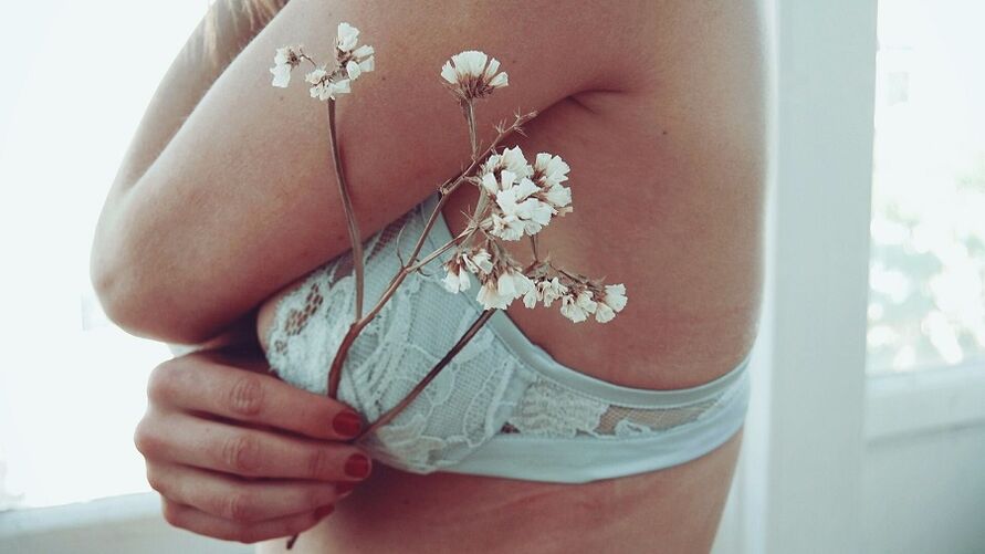 augmentation mammaire avec des herbes